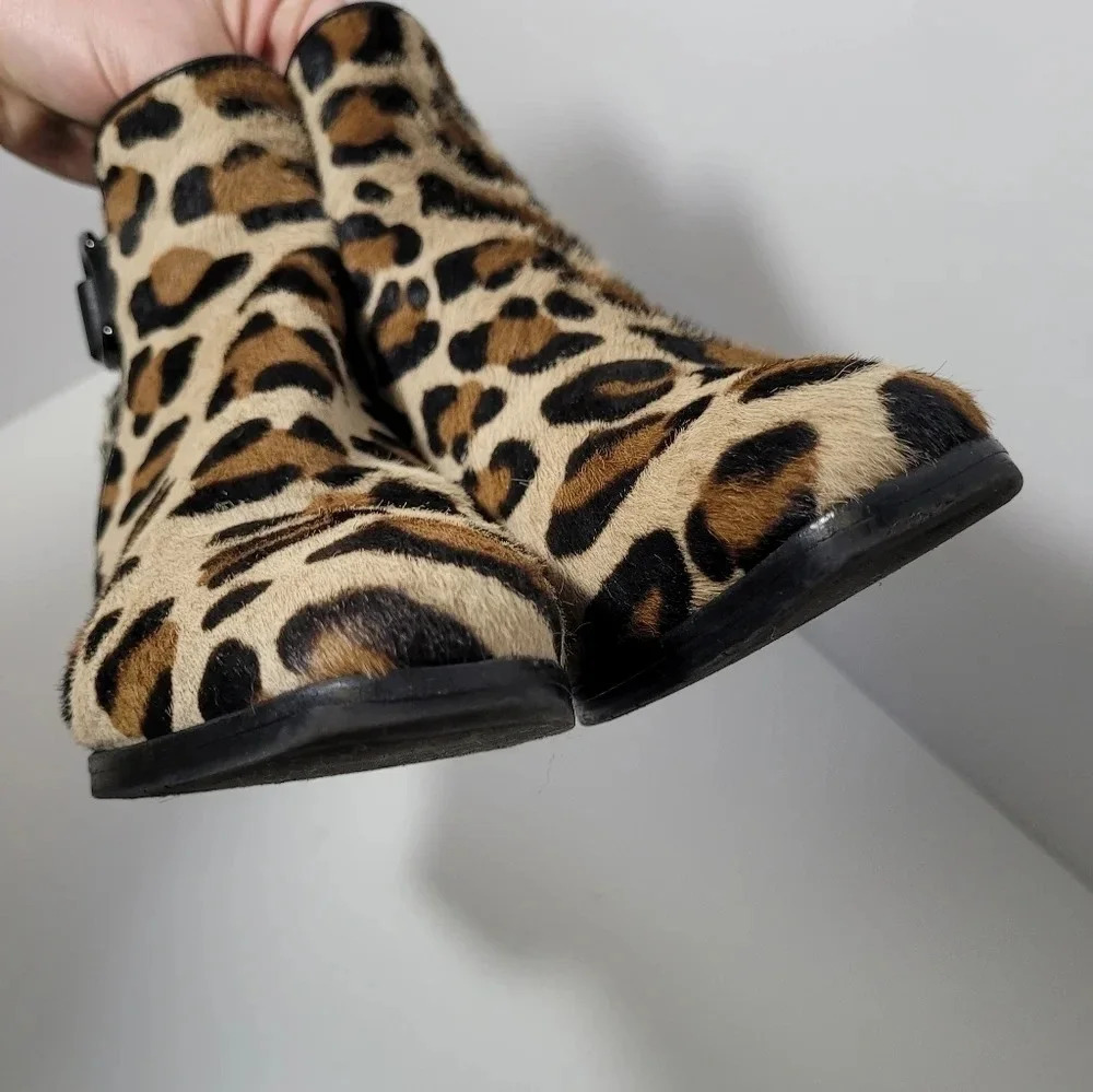 Aquatalia Faria weatherproof cheetah ankle booties with heel 5 - Picture 5 of 8